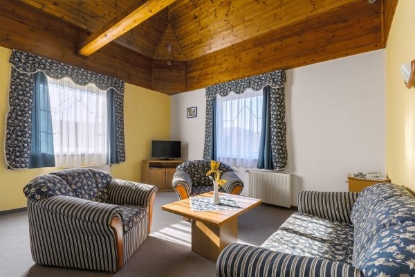 Hotel Kikelet Club